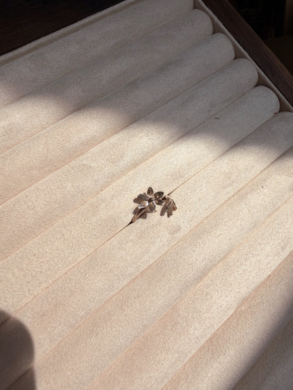 Jasmine Branch Ring